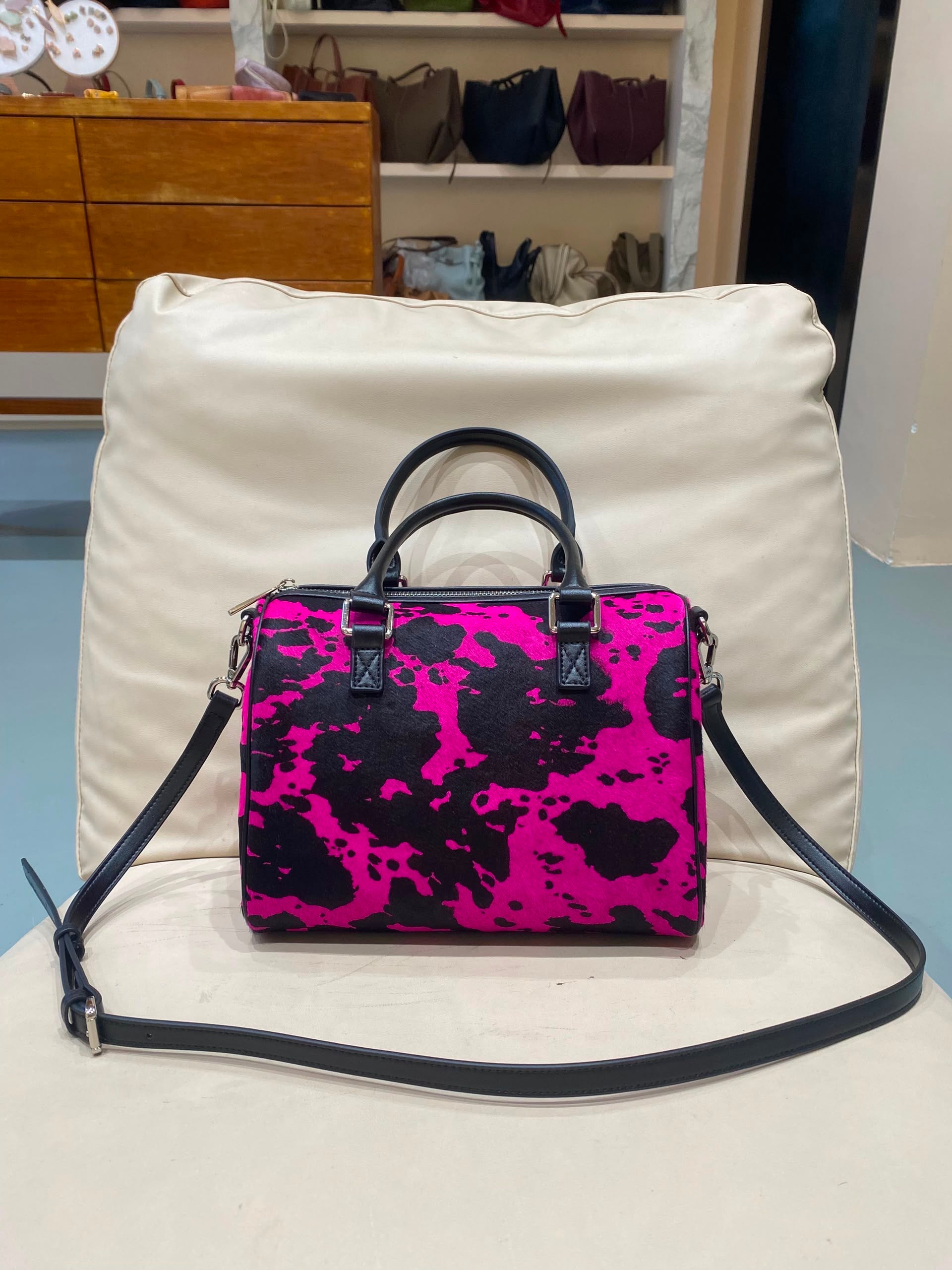 FUCHSIA 25￼